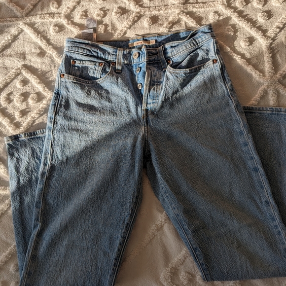 Levi Wedgie jeans - Picture 3 of 7